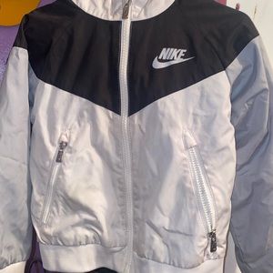 Nike kids windbreaker